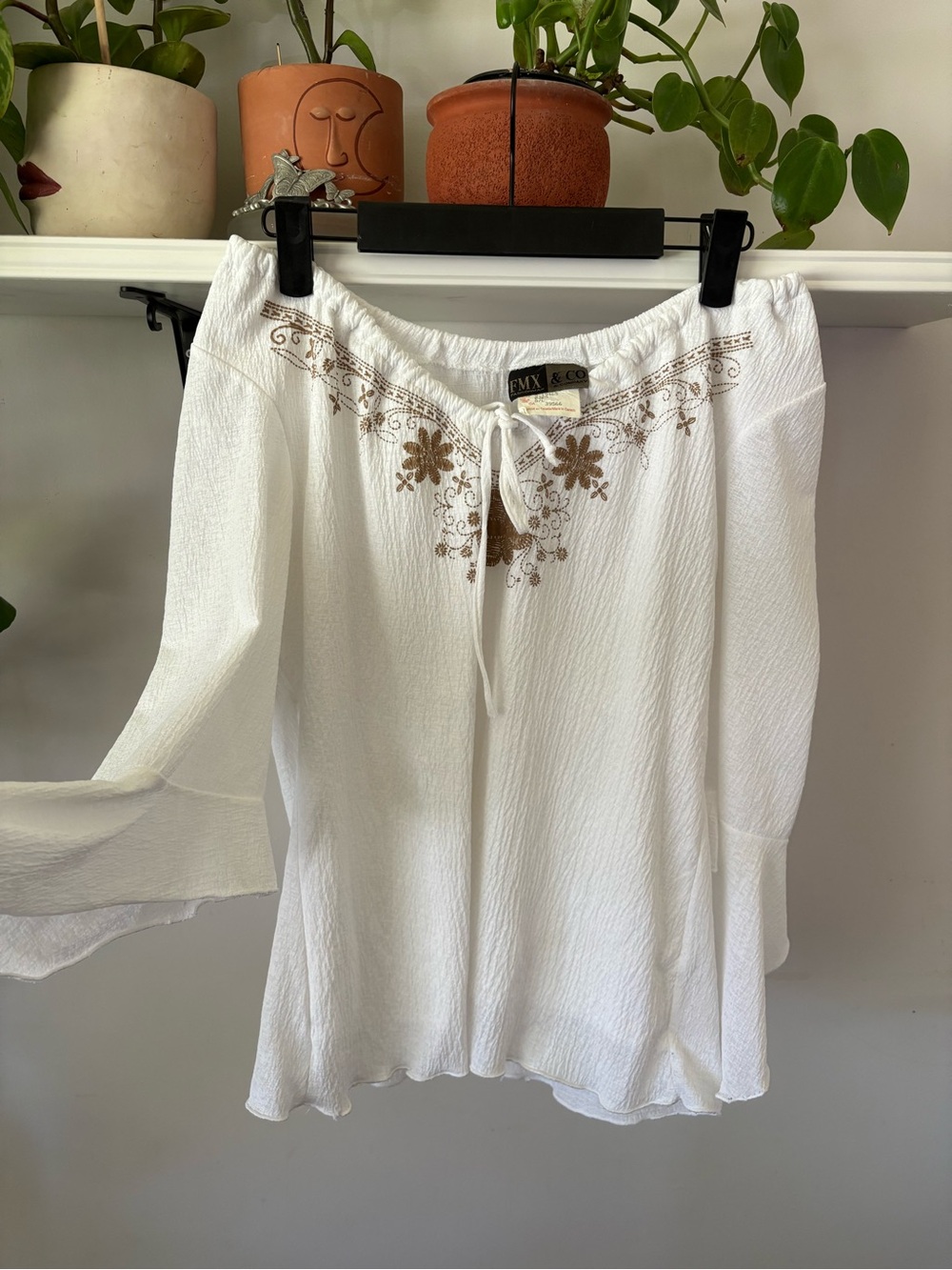 FMX & CO White Boho Embroidered Peasant Top